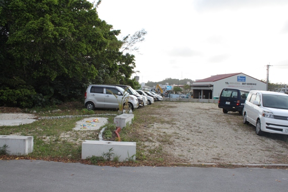 西側駐車場ご利用できます